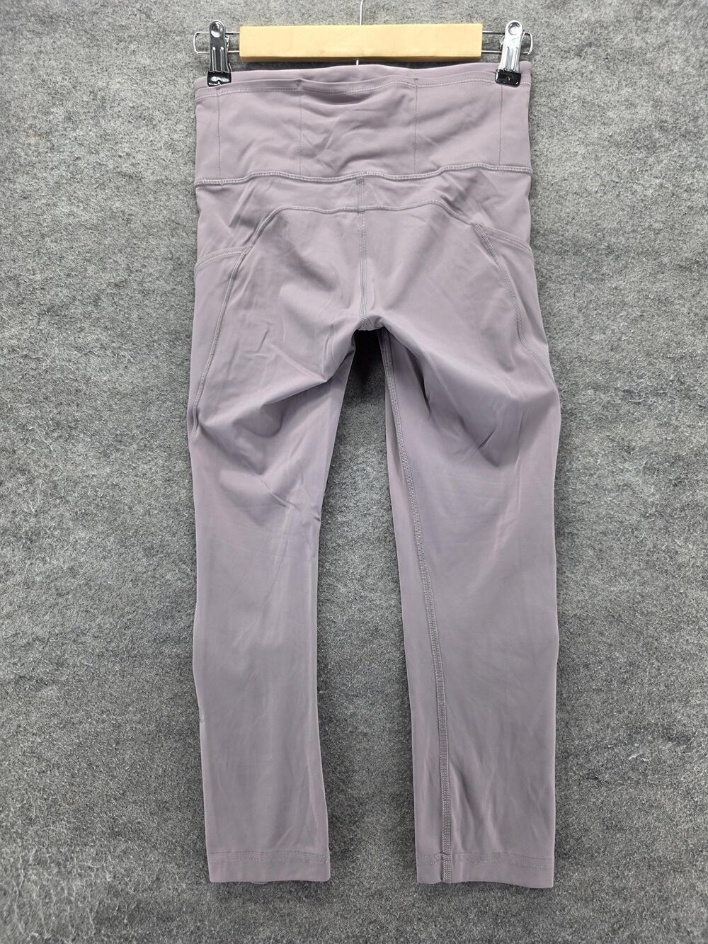 Lululemon Leggings Womens 4 Purple Cropped High Rise Pockets Yoga 21 Inseam - Picture 6 of 7